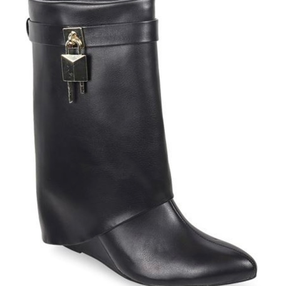 Woman’s Mid calf gold lock fold over wedge boot - Picture 1 of 2